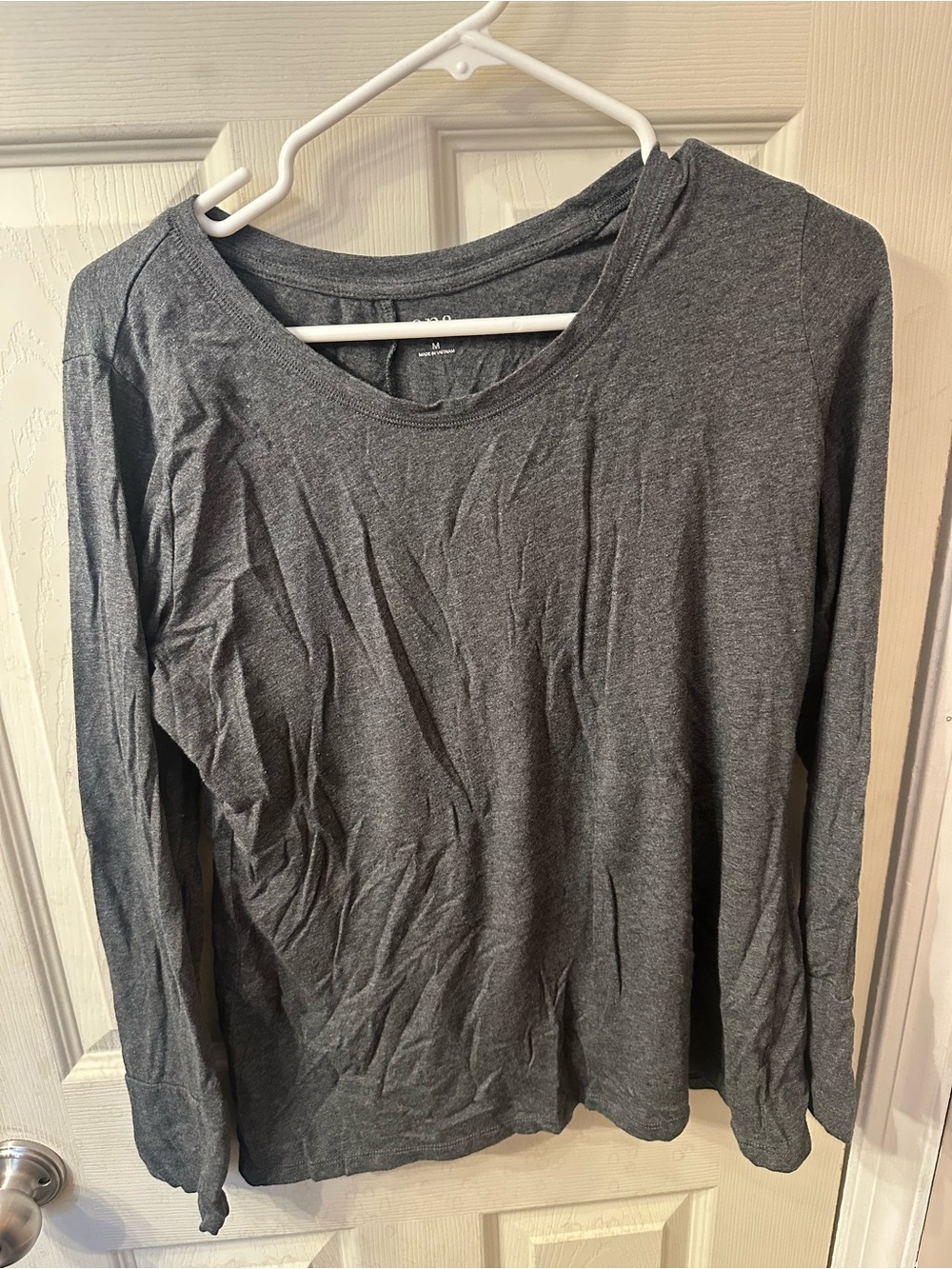 a.n.a Women's Dark Charcoal Long Sleeve Crewneck Tee
